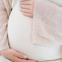 这是一条典🍜🚊型的“产业渗💩🧛‍♂️透”路线🐠，依托其深厚⏸